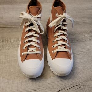 Women's High-Top Sneakers - Tan & White